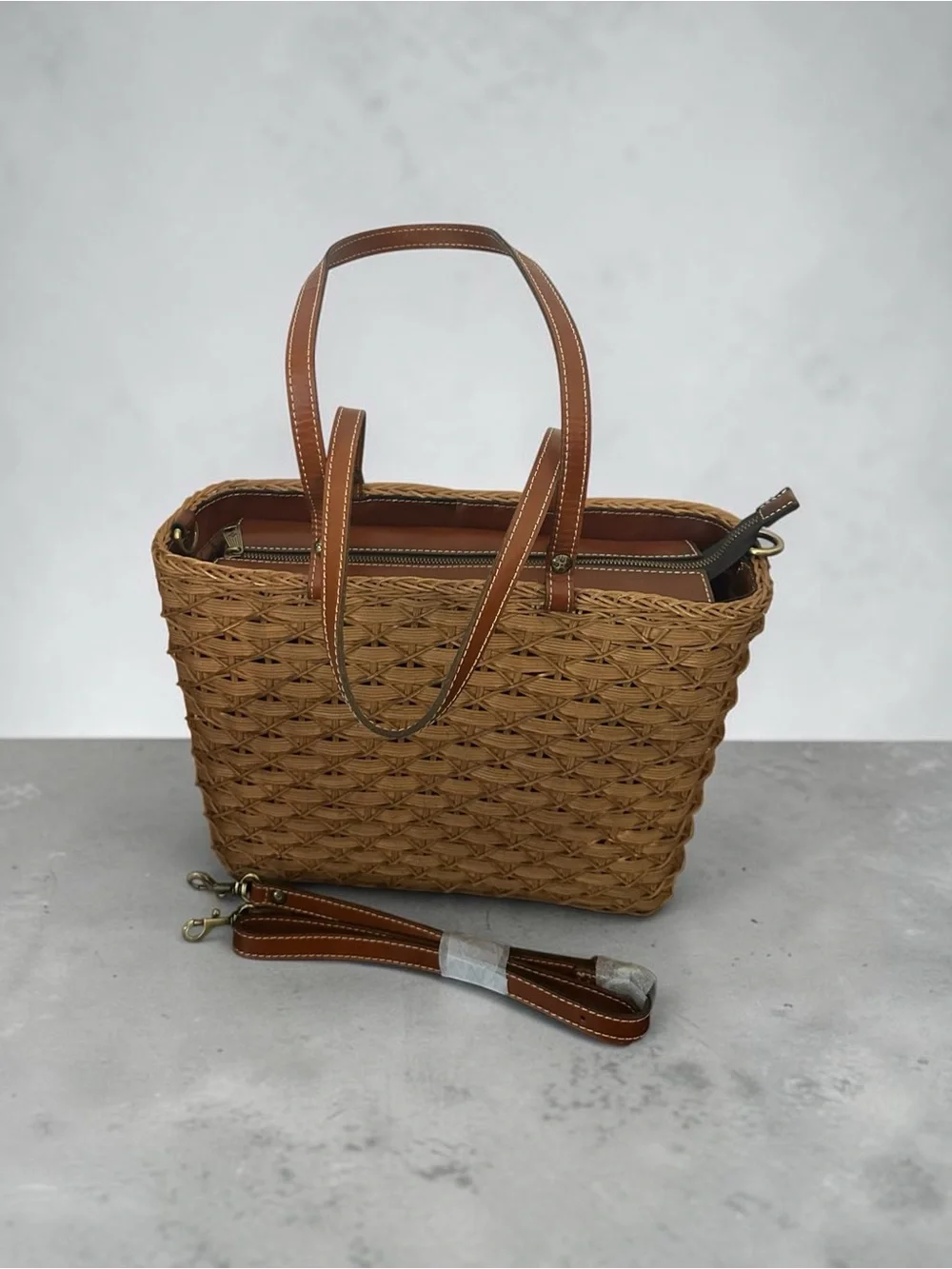 Patricia Nash Woven Straw Tote & Leather Wristlet Set Tan Basketweave Boho - Picture 8 of 13